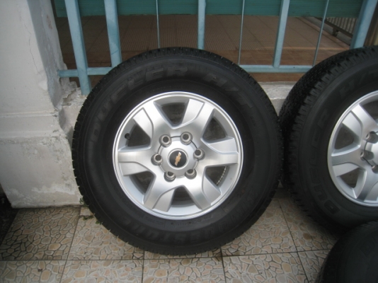 ขายล้อแม็ก Chev colorado 16" พร้อมยางปี13  สนใจติดต่อเล็กคลองสามครับ 081-3747940