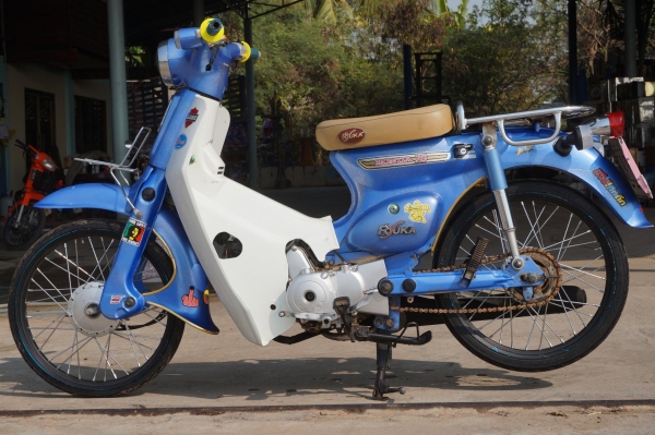 RYUKA 110 CC สตาทร์มือ รถปี 55 เอกสารทะเบียนพร้อมโอน ภาษี ขาด 1 ปี เครื่องดีมาก พร้อมใช้สตาทร์มือใช้ได้ ขับนิ่ม ท่อเสียงดังแน่น