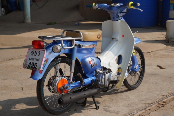 RYUKA 110 CC สตาทร์มือ รถปี 55 เอกสารทะเบียนพร้อมโอน ภาษี ขาด 1 ปี เครื่องดีมาก พร้อมใช้สตาทร์มือใช้ได้ ขับนิ่ม ท่อเสียงดังแน่น