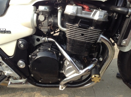 ธารนนทบุรี//ขาย honda cb1300 ปี99 สวยๆ เครื่องสมบูรณ์ ระบบไฟสมบูรณ์ทุกจุด เอกสารอินวอยท์+สรรพสารมิตรแท้ ราคา115,000 บาท ธารนนทบุรี//ขาย honda cb1300 ปี99 สวยๆ เครื่องสมบูรณ์ ระบบไฟสมบูรณ์ทุกจุด เอกสารอินวอยท์+สรรพสารมิตรแท้ ราคา115,000 บาท