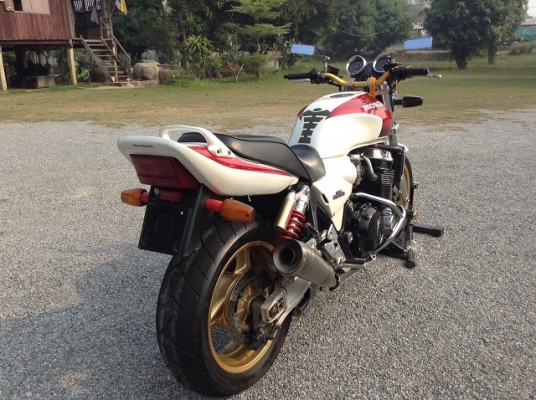 ธารนนทบุรี//ขาย honda cb1300 ปี99 สวยๆ เครื่องสมบูรณ์ ระบบไฟสมบูรณ์ทุกจุด เอกสารอินวอยท์+สรรพสารมิตรแท้ ราคา115,000 บาท ธารนนทบุรี//ขาย honda cb1300 ปี99 สวยๆ เครื่องสมบูรณ์ ระบบไฟสมบูรณ์ทุกจุด เอกสารอินวอยท์+สรรพสารมิตรแท้ ราคา115,000 บาท