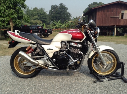 ธารนนทบุรี//ขาย honda cb1300 ปี99 สวยๆ เครื่องสมบูรณ์ ระบบไฟสมบูรณ์ทุกจุด เอกสารอินวอยท์+สรรพสารมิตรแท้ ราคา115,000 บาท ธารนนทบุรี//ขาย honda cb1300 ปี99 สวยๆ เครื่องสมบูรณ์ ระบบไฟสมบูรณ์ทุกจุด เอกสารอินวอยท์+สรรพสารมิตรแท้ ราคา115,000 บาท