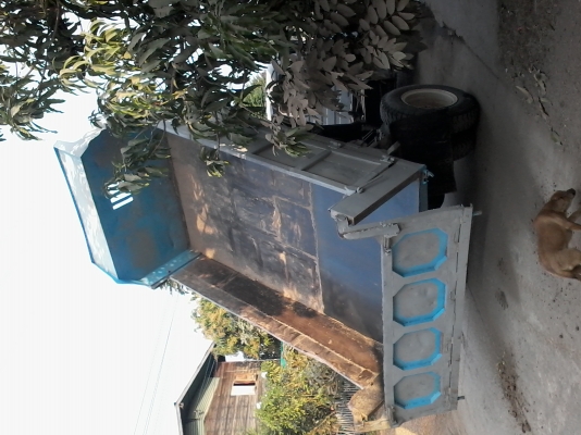 ขายด่วนรถดั้มหกล้อหัวยาว เครื่อง Eh7oo เกียร์ HO เฟืองท้าย 200 คัสซีสวย