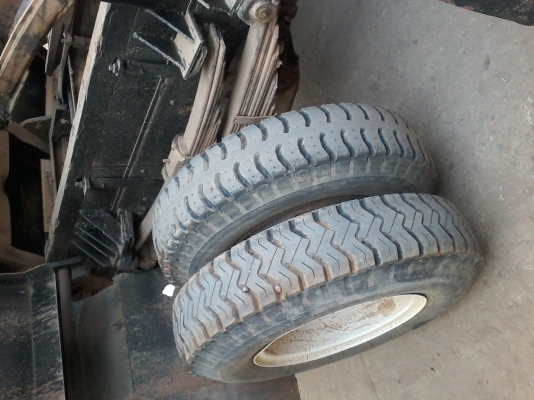 ขายด่วนรถดั้มหกล้อหัวยาว เครื่อง Eh7oo เกียร์ HO เฟืองท้าย 200 คัสซีสวย