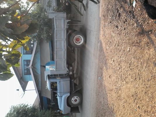 ขายด่วนรถดั้มหกล้อหัวยาว เครื่อง Eh7oo เกียร์ HO เฟืองท้าย 200 คัสซีสวย