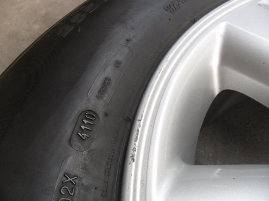 ล้อแม็ก 17นิ้ว 6รู พร้อมยาง สวยๆ 4 ล้อ ราคา 7900 บาท ล้อแม็ก 17นิ้ว 6รู พร้อมยาง สวยๆ 4 ล้อ ราคา 7900 บาท