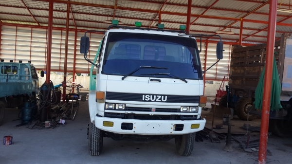 Rocky 210 เทเลอร์แมคโคร200