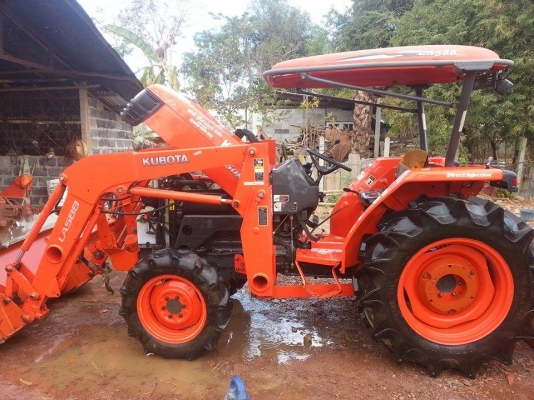 เพชรรุ่งเรืองจัดให้ครับ L4508DI รถสวยสด พร้อมตักเกษตร 700ชม.เอกสารพร้อมโอน