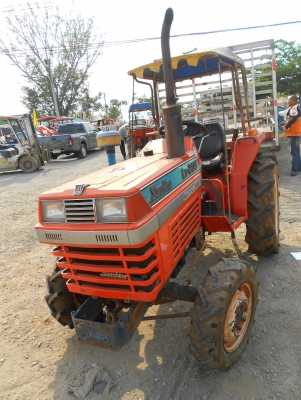 Kubota L1-205 4WD  เก่าไทย พร้อมใช้
