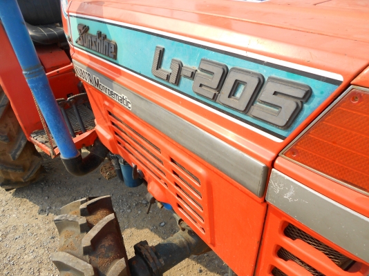 Kubota L1-205 4WD  เก่าไทย พร้อมใช้