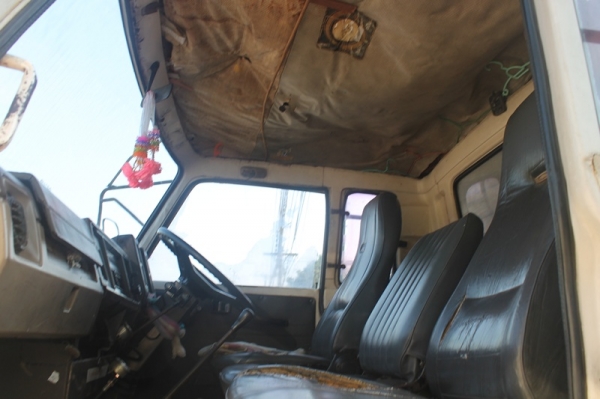 ขอขายสิบล้อมือ1ออกจ.น่านแท้ๆสภาพพร้อมใช้งานคับภาษีเต็ม58เครื่องดีมากคับรถขับขี่ดีเลยคับ