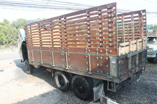 ขอขายสิบล้อมือ1ออกจ.น่านแท้ๆสภาพพร้อมใช้งานคับภาษีเต็ม58เครื่องดีมากคับรถขับขี่ดีเลยคับ