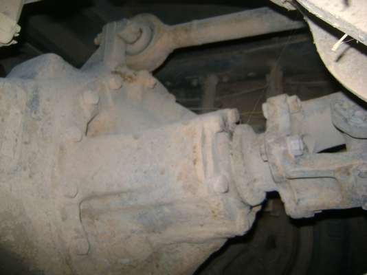 หางรถเกี่ยว KT 927  2 เพลา เครื่อง 220 แรง ราคา 610,000  บาท