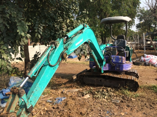 ขายโคมัสสุpc30FR-1คอนโทรนสั้น ปั้มนิ้วรถใช้งานอยู่ปากช่อง