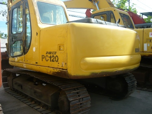 รถขุด Komatsu PC120-6 รถเก่านอก  นำเข้าจากญี่ปุ่น ระบบไฟฟ้าครบ สภาพเดิมๆ