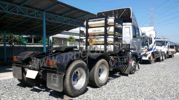 รถบรรทุก หัวลาก ยี่ห้อ NISSAN ปีจดทะเบียน 2539  225 แรงม้า