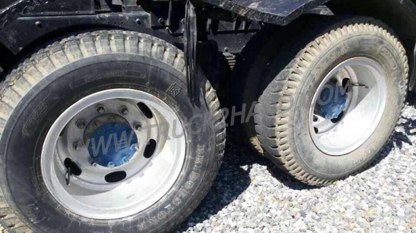 รถบรรทุก หัวลาก ยี่ห้อ NISSAN ปีจดทะเบียน 2539  225 แรงม้า