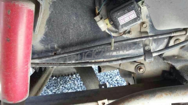 รถบรรทุก หัวลาก ยี่ห้อ NISSAN ปีจดทะเบียน 2539  225 แรงม้า