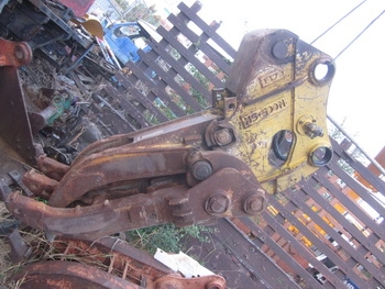 ขาย- อุปกรณ์ อะไหล่ ตัวหนีบไม้ คีบไม้ HS 500N สำหรับ รถขุด แบคโฮ PC 200 มือสองเก่าญี่ปุ่น ราคาพิเศษ ครับ