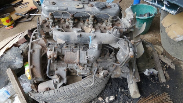 เครื่อง4BD1พร้อมเกียร์....มีหน้าเล่มพรัอม สภาพดีพร้อมใช้ ขาย43000.