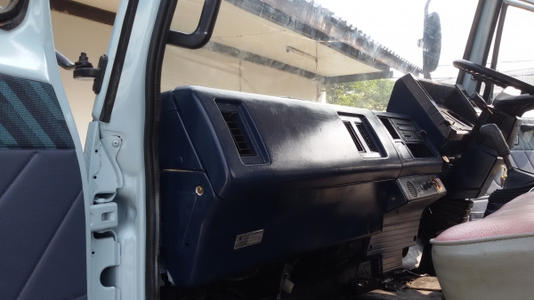 จบแล้วคับ ขอบคุณลูกค้าที่ไว้วางใจคับ ขายรถ 6 ล้ออีซุซู ล็อกกี้ 165 แรง เครื่องดีคัชซีสวย รถห้างสภาพสวยพร้อมใช้งานเลยคับ ยาว 7.20 ม. จบแล้วคับ ขอบคุณลูกค้าที่ไว้วางใจคับ ขายรถ 6 ล้ออีซุซู ล็อกกี้ 165 แรง เครื่องดีคัชซีสวย รถห้างสภาพสวยพร้อมใช้งานเลยคับ ยาว 7.20 ม.