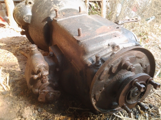 ขายตามสภาพเกียร์อีซูซุสีล้อกลางมีเฟืองวินข้างเกียร์ ขายตามสภาพเกียร์อีซูซุสีล้อกลางมีเฟืองวินข้างเกียร์