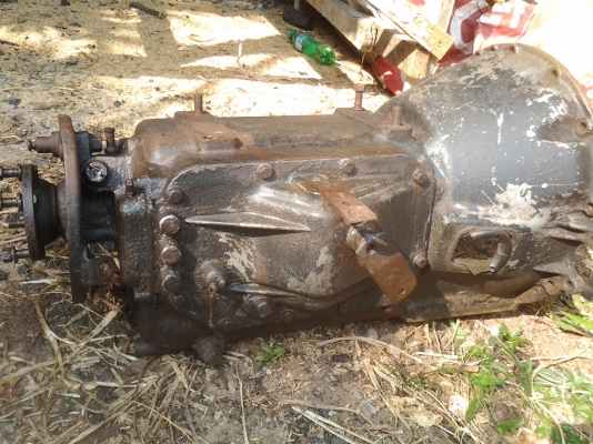 ขายตามสภาพเกียร์อีซูซุสีล้อกลางมีเฟืองวินข้างเกียร์