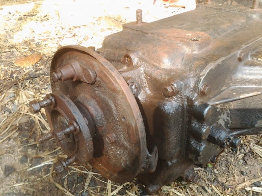 ขายตามสภาพเกียร์อีซูซุสีล้อกลางมีเฟืองวินข้างเกียร์ ขายตามสภาพเกียร์อีซูซุสีล้อกลางมีเฟืองวินข้างเกียร์