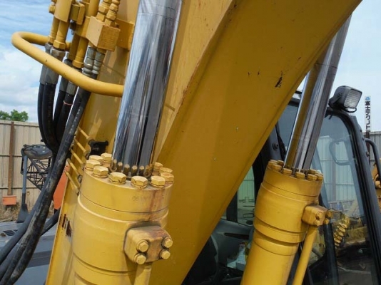 รถขุด Komatsu PC128US-2E1 #11451 นำเข้าจากญ๊่ปุ่น สนใจโทร. 080-6565422 (หนิง)