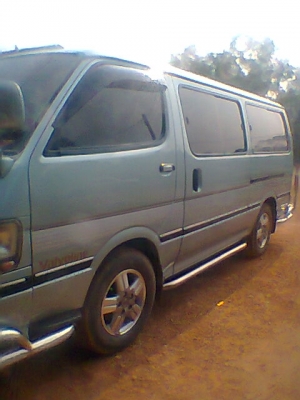 ขายด่วนรถตู้ TOYOTA HIACE หัวจรวด ปี 98 ติดแก๊ส เครื่่อง 1J
