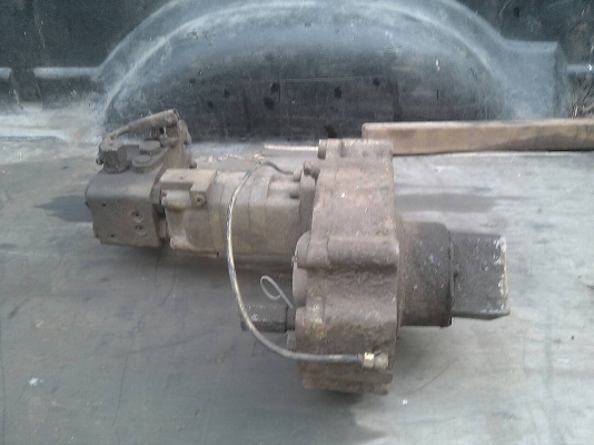 แจ้งลูกค้าครับ - ทางเราจัดส่งให้แล้วนะครับ สำหรับ มอเตอร์สวิง รถขุด แบคโฮ ส่งใ้ที่ขนส่งหัวลำโพงนะครับ