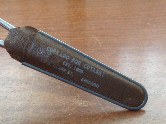 ขายกรรไกรซอยผมโบราณ CORRADO 6 1/2" มาพร้อมกซองหนัง ขายกรรไกรซอยผมโบราณ CORRADO 6 1/2" มาพร้อมกซองหนัง