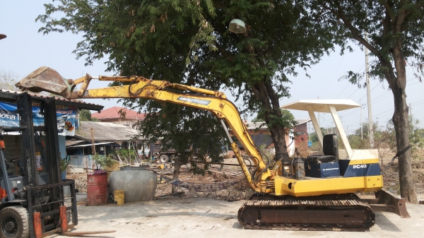 ขายด่วน220000่เเม็คโครโคมัสซุ PC40รุ่น6รถนอกยังไม่เคยใช้งานเมืองไทยเลย