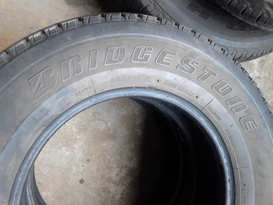 205R16C  BRIDGESTONE DUELER HT 840   ชุด 4 เส้น TEL.081-427-3941
