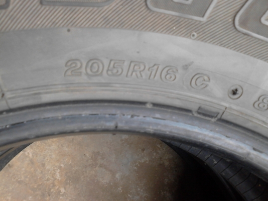 205R16C  BRIDGESTONE DUELER HT 840   ชุด 4 เส้น TEL.081-427-3941