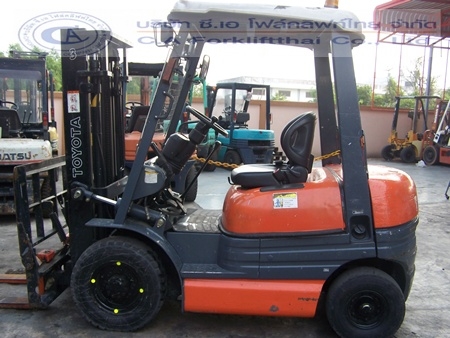 ขายรถ โฟล์คลิฟท์ TOYOTA รุ่น 6-FD25