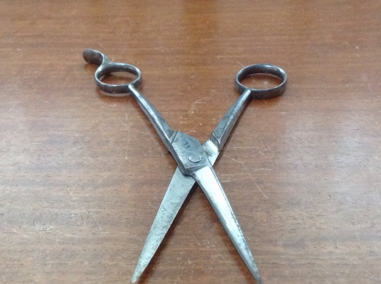 ขายกรรไกรตัดผมโบราณ DUBL DUCK RAZOR STEEL 6 1/2" ขายกรรไกรตัดผมโบราณ DUBL DUCK RAZOR STEEL 6 1/2"