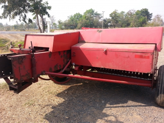 เครื่องอัดฟาง แมสซี่124