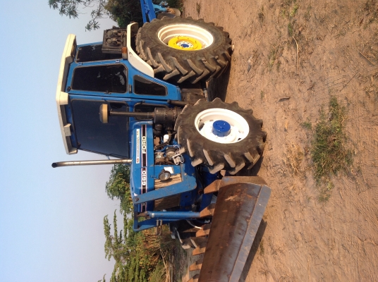 รถไถฟอร์ด 2 เพลา 6610 2. เพลาสภาพเดิม ฯ พร้อมใช้ครับ รถไถฟอร์ด 2 เพลา 6610 2. เพลาสภาพเดิม ฯ พร้อมใช้ครับ