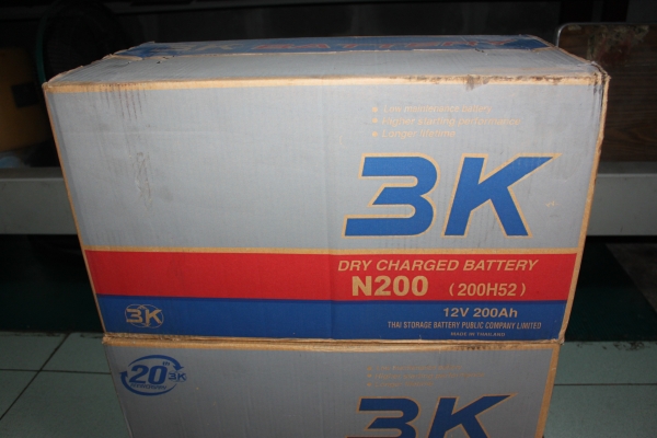 แบตเตอร์รี่3Kขนาด12โวลต์ 200 แอมป์ (ของใหม่)