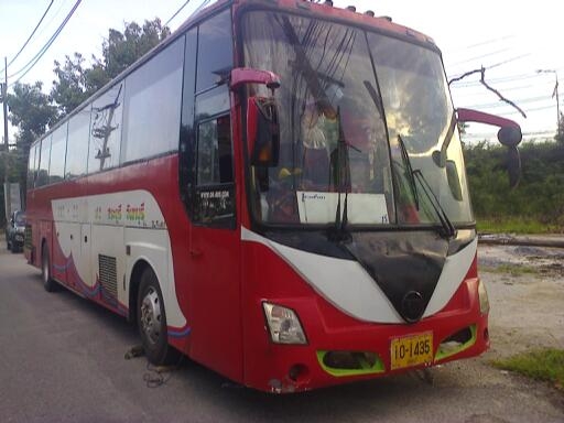 นิสสัน 12เมตร เครื่องมิตซู6 ดี22_  290แรง  เบรคหน้าแห้งหลังนำ้   ราคา450000บาท