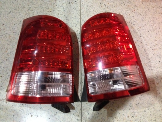 ไฟท้าย TOYOTA WISH เเท้ตัว2ของเก่าญี่ปุ่นสภาพสวย