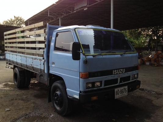 ขายNPR115เครื่องดี คัทซีสวย ช่วงล่างFหน้าFหลังยาว4.3เมตร สภาพพร้อมใช้