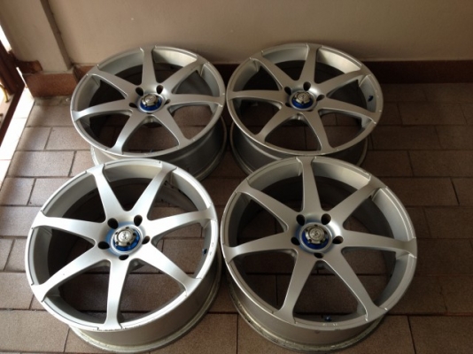 ล้อ RAYS เเท้ขอบ18กว้าง7นิ้วครึ่ง4ลูกอ๊อฟ35ทั้ง4วง5รู114สีเดิมๆญี่ปุ่นสภาพสวย