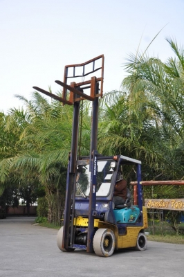 ขายFORKLIFT KOMATSU FG15-20 (1.5ตัน)สวยเดิมจากญี่ปุ่น ยังไม่เคยใช้ในไทย 135,000เท่านั้น!!