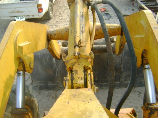 รถJH 63  สภาพ ใช้งานได้ดี แขนสั้น  ราคา 300,000 บาท