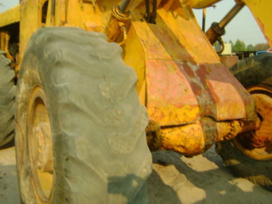 รถJH 63  สภาพ ใช้งานได้ดี แขนสั้น  ราคา 300,000 บาท