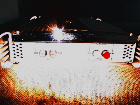 พาว์เวอร์แอมป์รถยนต์ 2500 วัตต์ 2 CH ครับ US ACTION เหลือ 1400 บาท