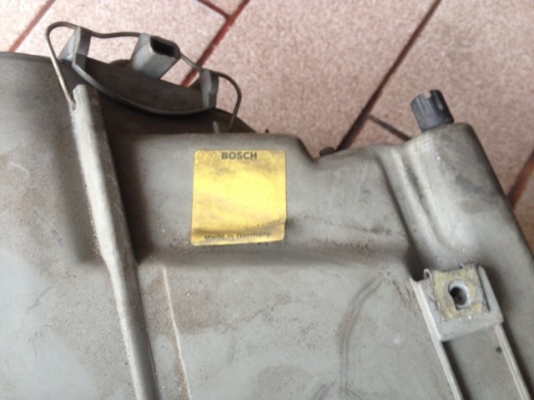 ไฟหน้า BENZ W126 แท้พร้อมไฟมุมของเก่าญี่ปุ่นสภาพสวย ไฟหน้า BENZ W126 แท้พร้อมไฟมุมของเก่าญี่ปุ่นสภาพสวย