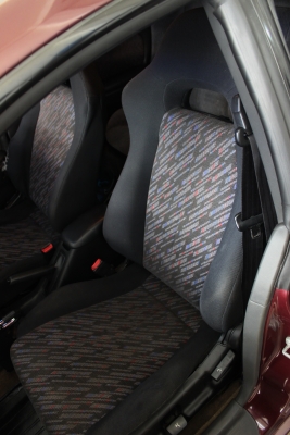 ขาย Mazda ตาหยี่ รถใช้งานเองสวยสมบูรณ์